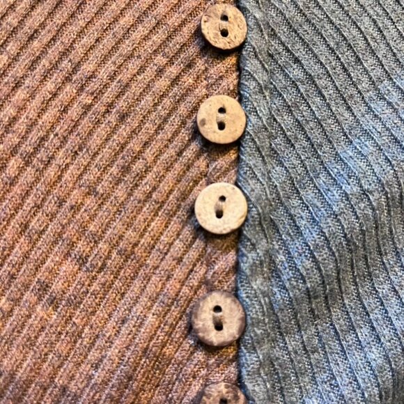 Doe & Rae knit brown and grey long sleeve top size L - Picture 3 of 7